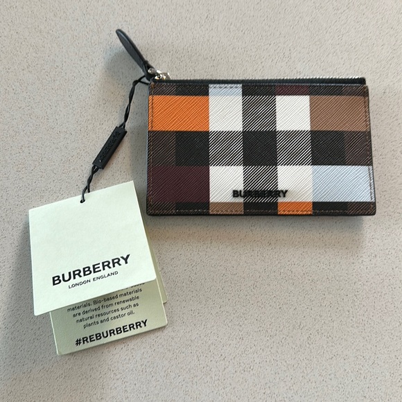 Burberry Colourblock Wallet - Never Used - Picture 1 of 5